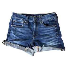 American Eagle 4" Shorts Midi Denim Shorts Size 6